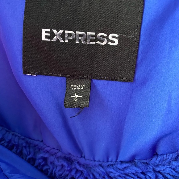 Express NWOT bright blue puffer L - Picture 2 of 5